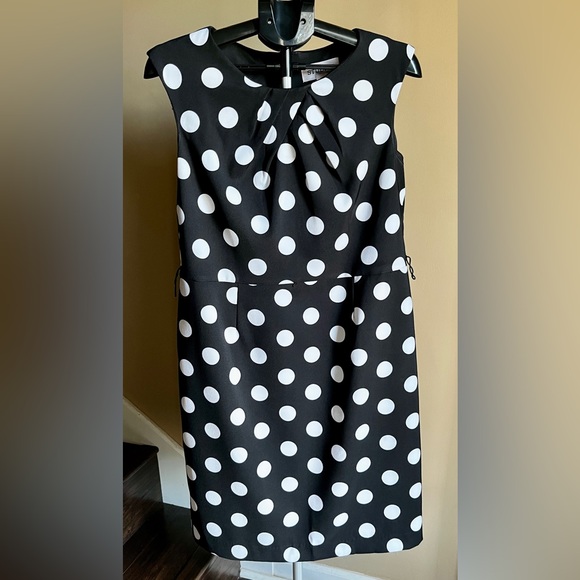 Studio I Black and White Polka Dot Mini Dress - Picture 1 of 3